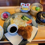 Otaru Shokudo Iwakura Ten - カニクリームコロッケ定食