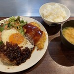 Teppan-ya Yuzuriha - ハンバーグ定食