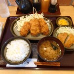 Tonkatsu Hararaki Maruyama Ten - 『串カツランチ』に、単品の『一口ヒレ』を添えて。税込 1,190円也。