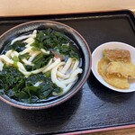 山本製麺 - ◆ わかめうどん(大) ¥490-
◆ 天ぷら 盛り合わせ ¥110-