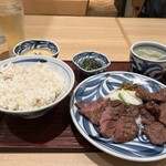 牛たんと和牛焼き 青葉 - 