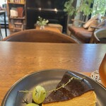 Cafe コアラとライオンときどきチーター - 店内