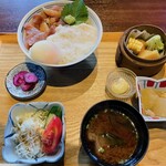 Otaru Shokudo Iwakura Ten - 山かけマグロ丼