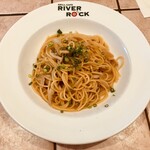 Grill Cafe RIVER ROCK - 旨みたっぷりいろいろきのこのパスタ(柚子風味) ※週替わりのAパスタなので9/18までしか食べられません