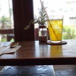 SONG BE CAFE - 窓辺席2