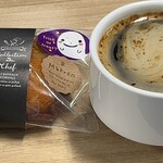 Patisserie HATT - 一番のお気に入りはマロンのケーキ、コーヒーはインスタント