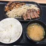 Teppanyaki Tenjin Horumon Amyupuraza Nagasaki Ten - ☆豚タン&ミックスホルモン定食