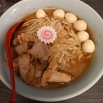 Men no. - ラーメン200g(900円)+ニンニク(無料)+味付うずら(100円)