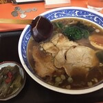 食堂よしかわ - 焼肉ラーメン750円