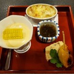 Hatsu Hana - 前菜 茄子のグラタン、卵豆腐コーンソース、もずく酢、卵焼き、生麩の田楽