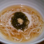 きんのぶた - めかぶととろろの冷製うどん