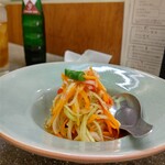 旅人シェフのタイ食堂 KHAO - ソムタム、青パパイヤ