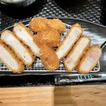 Katsu Senmon Kin no Koromo Lalaport Kadoma Ten - 肉大盛り豚ロースカツ定食 ご飯大盛の肉大盛り豚ロースカツ