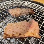 Yakiniku Yappa. Nakano Shinbashi Honten - 上カルビ！！