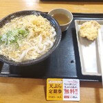 Hanamaru Udon Saku Ten - 生姜玉子あんかけ中680円にとり天