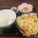 うどんと小料理の店 ○家 - 