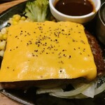 COCO'S Higashiwatsukiten - ビーフハンバーグステーキ チェダーチーズ アップ！