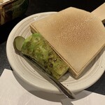 旬菜旬魚 お造りの山葵 - 料理写真:生の山葵がまるっと1本