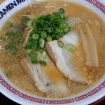 rameｎ makotoya Hamamatsu Sanaridai Ten - 背脂醤油ラーメン 820円