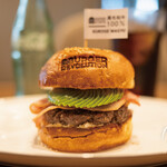 BURGER REVOLUTION KYOTO - アボカドベーコンバーガー