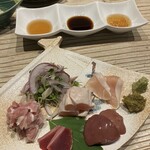 Meshi to Sake Kuchinashi - 鶏の刺し盛り