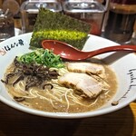 Hon'na Kotsu Numazu Ten - 純骨豚骨(820円)。