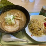 Higashikawa Rakuza Sasaiichi - しょうゆラーメン・ミニチャーハンセット