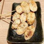 Yakitori Kinzan Honyama Ten - マコモダケ炭焼き（¥253/本）（税込）