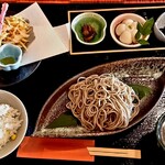 蕎麦カフェ あんのん - お蕎麦御膳  1,800 円
十割蕎麦（もりそば）
手作り胡麻豆腐
ふっくら炊いた黒豆
柚子の香きのこ
地野菜のかき揚げ
本日のごはん
蕎麦大盛り（倍量）＋300円