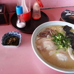 Eiyouken - ラーメン大盛500円也・・・▼（~▽~＠）▼♪♪♪