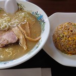 Ramen Tenten - チャーハンセット1250円