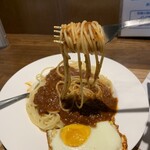 Otome Coffee Ten - ごろごろ牛肉入り目玉焼きのせミートソース