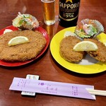 Kappou Oshokuji Yoshidaya - 大判イカメンチ 800円、弥彦むすめイカメンチ 800円