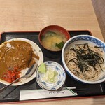 さか本 - 本日のサービス品カツカレーとそばのセット900円