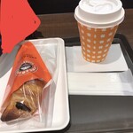 Saint Marc Cafe Ebina Binauoku Ten - チョコクロ@184円、サンマルクブレンド@270円