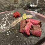 Matsusaka Ushi Kaiseki Shin - 〈焼物〉松坂牛の藁焼きステーキ
                        2023年11月7日