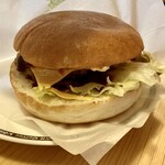 KOMEDA’S Coffee Kamakura Fukasawa Ten - ドミグラスバーガーはデカい