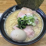 Yokosuka Gyutail Takemen - 牛テールラーメン醤油と味玉