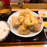 からあげ食堂 黒べえ - 料理写真:スペシャル定食 1,300円