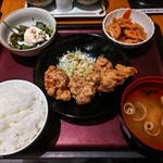 博多もつ鍋 やまや - うまだし唐揚げ定食　1300円