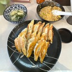 Gyoza no Haha Kokusai Center Ten - 餃子定食 980円
                      ご飯→ミニ炒飯 300円