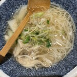 肉すきしゃぶとワインと秋田の地酒 秋藤 - 稲庭うどん　800円