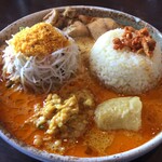 LION CURRY - 