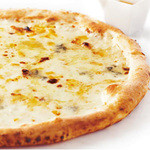 4 Cheese Pizza BIO with Honey