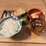 Nikujiru Gyoza no Dandadan Motomachi Ten - 