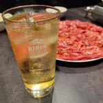 武蔵小杉 大衆焼肉 暴飲暴食 - 暴食カルビロース【タレ】とハイボール