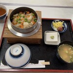 Tsukumo Shokudo - 釜めし定食 とり 税込1400円（R5.8時点）