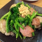 Meat Shop Saito - カキとベーコンとほうれん草炒め