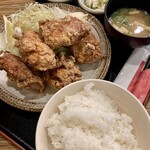 Yamauchi Nojo Urayasu Ekimae Ten - ◆大きな唐揚げ定食 大盛り5個 980円税込
                        ライス&味噌汁(お替りOK).小鉢.漬物