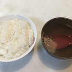 Osaka Osho Tenri Ten - 定食のご飯　スープがお椀に入ってるのが笑える